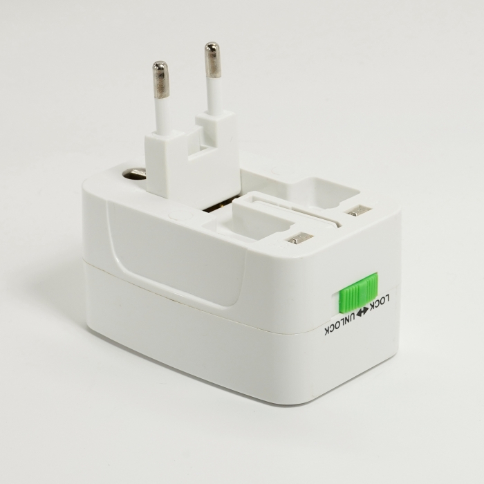 ECCE Universal White Travel Adaptor Plug