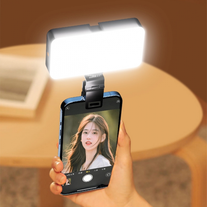 Portable Mini Fill Light With Clip