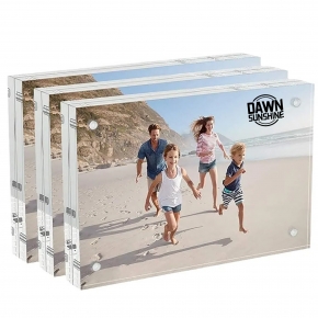 Custom Magnetic Acrylic Photo Frames